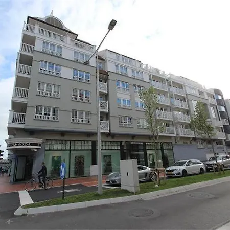 Appartement Spacieux A Knokke Extérieur photo